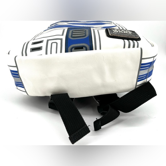 Loungefly R2-D2 backpack - Picture 5 of 8